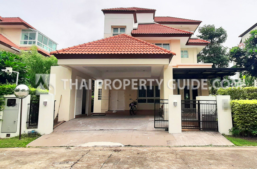 House with Shared Pool for rent in Sukhumvit